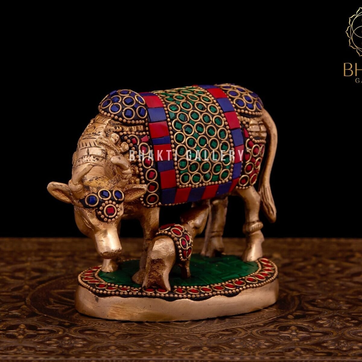 Brass Kamadhenu Cow & Calf Statue with Stonework, 13 cm Small Brass Holy Cow Idol for Housewarming & Home Mandir