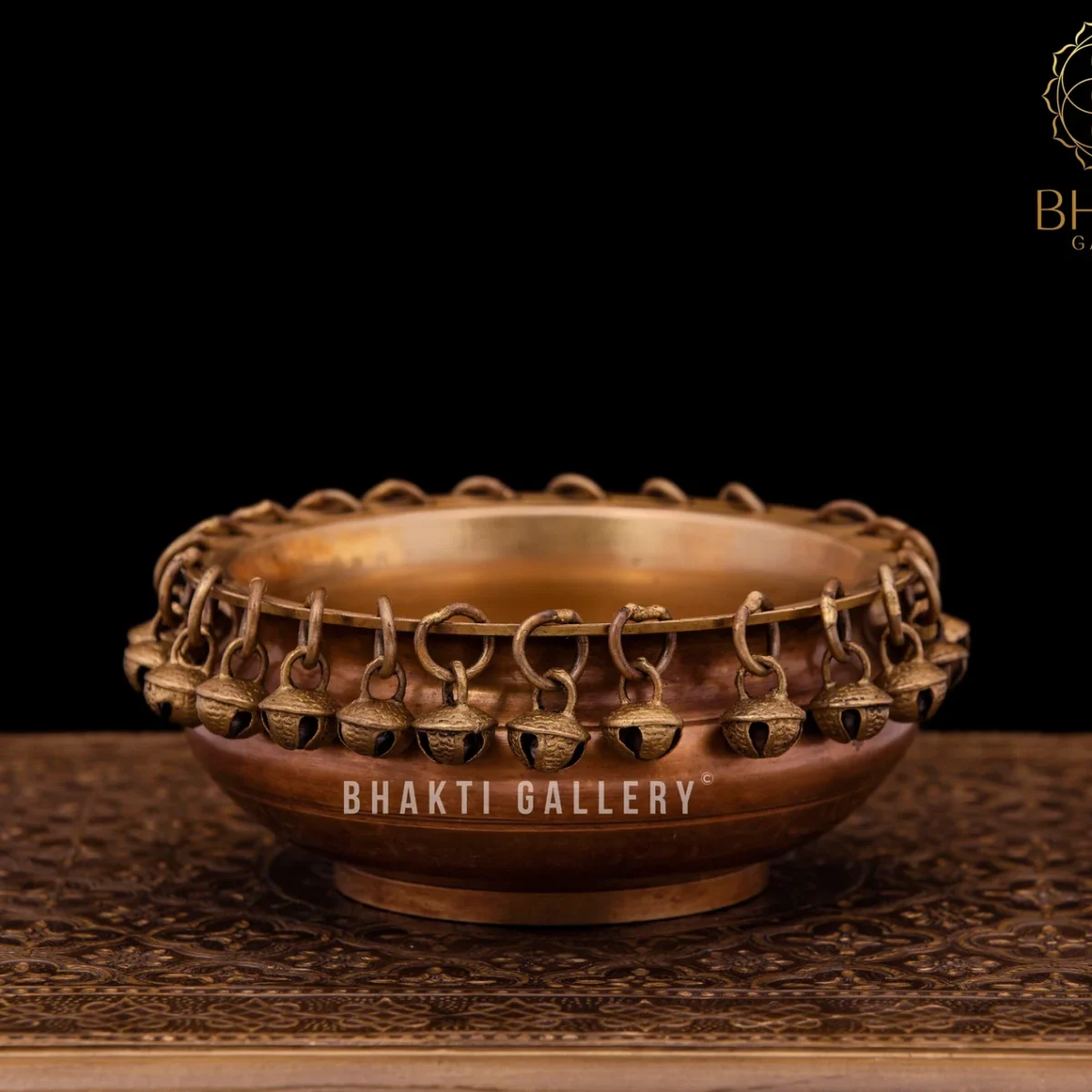 Small Brass Urli with Bells, 15 cm Bronze Finish Urli Bowl with Ghungroo for Home & Housewarming Gift