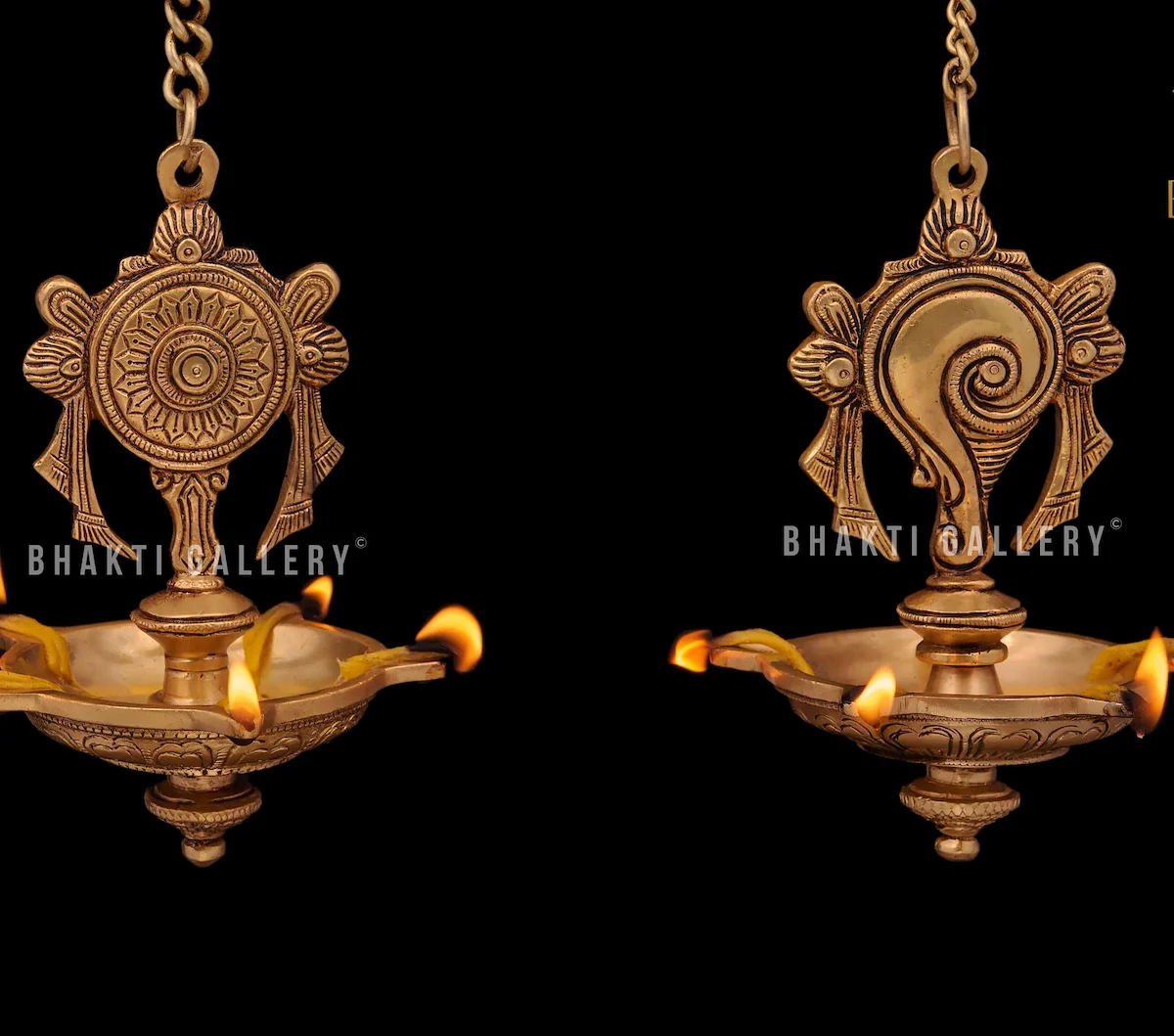 Brass Hanging Shankh Chakra Diya – 62 cm Long Traditional Vishnu Oil Lamp with Chain (Hanging Kuthu Vilakku)