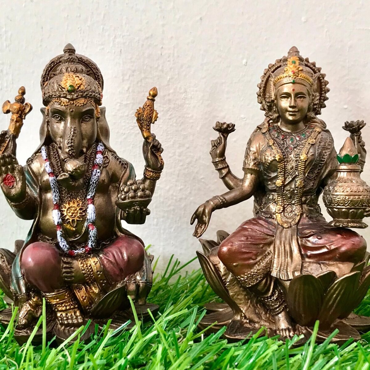 Small Lakshmi Ganesh Statue, 8.5 cm Bonded Bronze Finish Laxmi Ganesh Idol for Home Mandir & Auspicious Decor